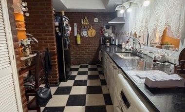 Casa en venta de 3 Dormitorios con cochera en Berisso