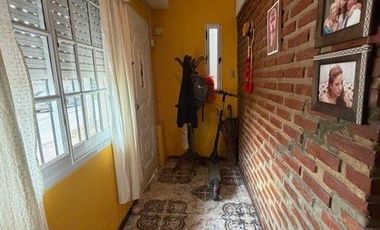 Casa en venta de 3 Dormitorios con cochera en Berisso