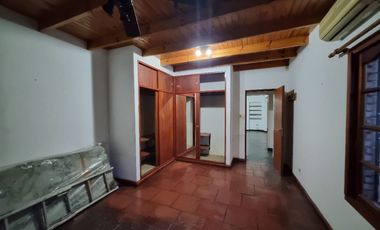 Chalet en alquiler en Parque Quirno