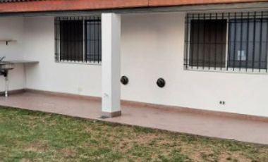 Casa en alquiler en Marmol