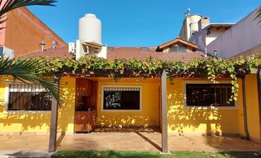 Venta Casa 5 amb Pileta Quincho Villa Adelina