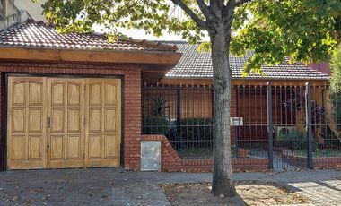 Venta Casa 5 amb Pileta Quincho Villa Adelina
