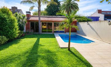 Venta Casa 5 amb Pileta Quincho Villa Adelina