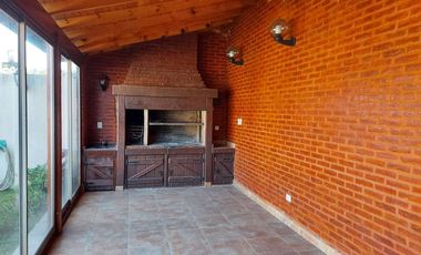 Venta Casa 5 amb Pileta Quincho Villa Adelina