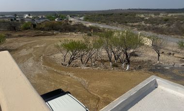 Quinta cerca de Presa El Cuchillo en China NL