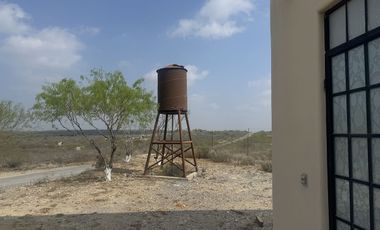 Quinta cerca de Presa El Cuchillo en China NL