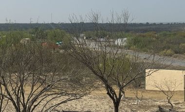 Quinta cerca de Presa El Cuchillo en China NL