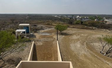 Quinta cerca de Presa El Cuchillo en China NL