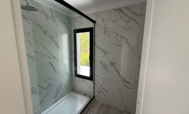 Casa en Venta en  Guillermo E Hudson