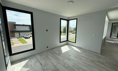 Casa en Venta en  Guillermo E Hudson