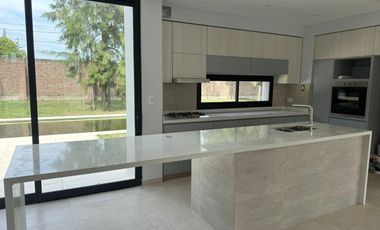 Casa en Venta en  Guillermo E Hudson