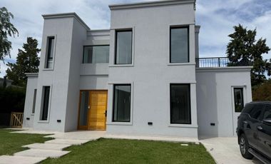 Casa en Venta en  Guillermo E Hudson