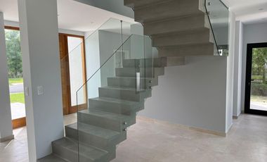 Casa en Venta en  Guillermo E Hudson