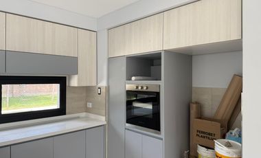 Casa en Venta en  Guillermo E Hudson