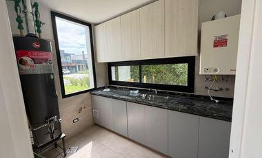 Casa en Venta en  Guillermo E Hudson