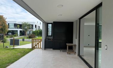 Casa en Venta en  Guillermo E Hudson