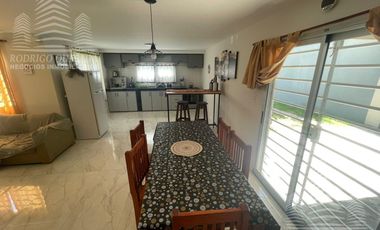 Casa en venta de 3 dormitorios c/ cochera en San Bernardo