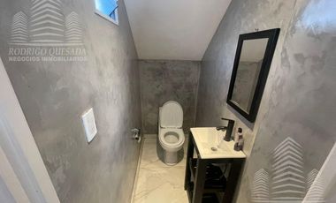 Casa en venta de 3 dormitorios c/ cochera en San Bernardo
