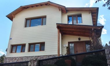 Casa 3 Dormitorios - B° El Hípico - Junin de los Andes