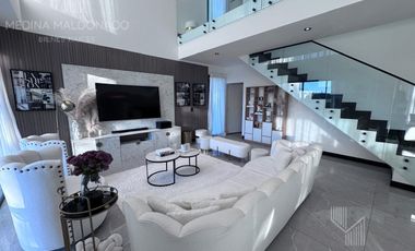Venta Casa moderna amoblada 5 ambientes Greenville Polo