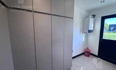 Venta Casa moderna amoblada 5 ambientes Greenville Polo