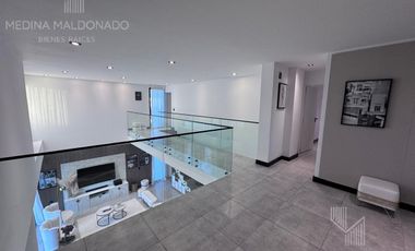 Venta Casa moderna amoblada 5 ambientes Greenville Polo