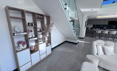Venta Casa moderna amoblada 5 ambientes Greenville Polo