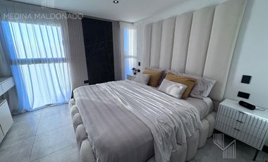 Venta Casa moderna amoblada 5 ambientes Greenville Polo