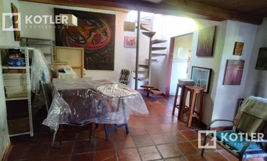 Muy linda casa 2 ambientes con departamento en el fondo