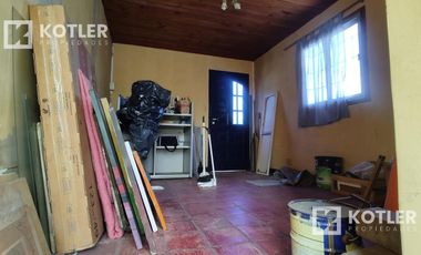 Muy linda casa 2 ambientes con departamento en el fondo