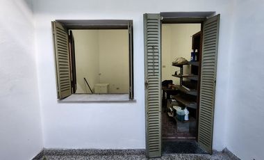 Casa 4 amb en venta c/cochera y patio apto crédito