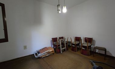 Casa 4 amb en venta c/cochera y patio apto crédito
