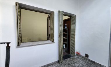 Casa 4 amb en venta c/cochera y patio apto crédito