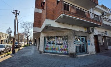 Local de 56m2, Exc. estado y ubic en Lanús Oeste.