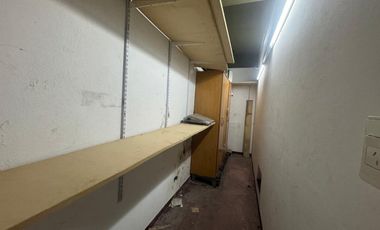 Venta Cochera y baulera en Libertad 3400 La Perla
