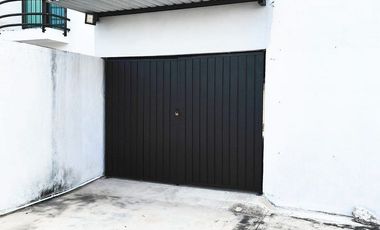 Casa en Renta de Dos Plantas con un local comercial en los Héroes, Mérida Yuc