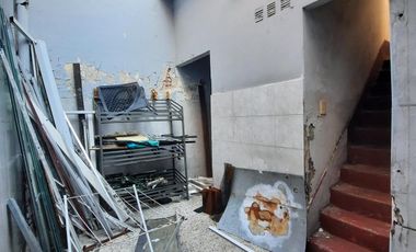 Depósito en Lanús Este