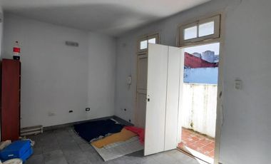 Depósito en Lanús Este