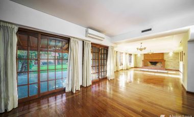 Alquiler Casa en Vicente López . 6 ambientes con playroom, piscina y quincho