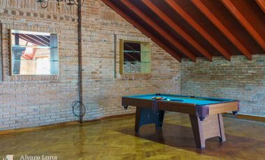 Alquiler Casa en Vicente López . 6 ambientes con playroom, piscina y quincho