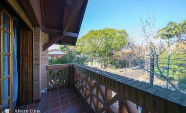 Alquiler Casa en Vicente López . 6 ambientes con playroom, piscina y quincho