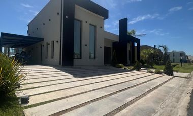 Casa en Lagos de Canning
