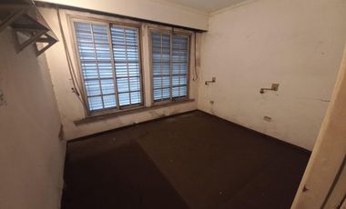 Departamento en  planta baja en Remedios de Escalada