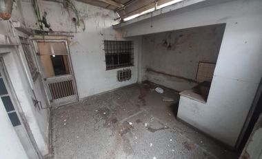 Departamento en  planta baja en Remedios de Escalada