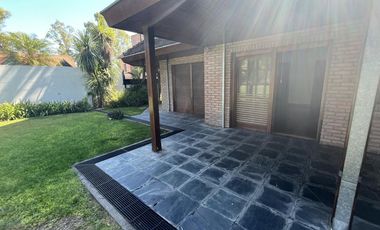 Casa en alquiler Barrio Cerrado LAS BARRANCAS con pileta