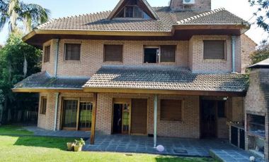 Casa en alquiler Barrio Cerrado LAS BARRANCAS con pileta
