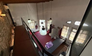 excelente esquina comercial en Lomas de Zamora Oeste