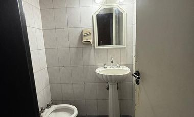 excelente esquina comercial en Lomas de Zamora Oeste