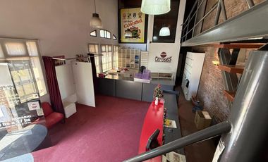 excelente esquina comercial en Lomas de Zamora Oeste