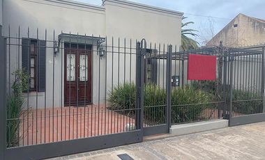 Muy linda casa en José Mármol